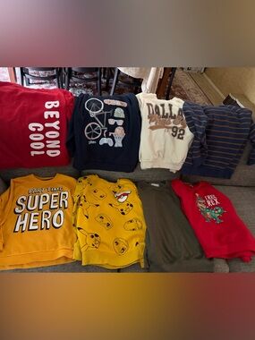 Bundle of Kids Crewneck Sweatshirt - size 8 years